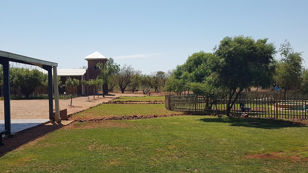 Zeerust Kareespruit Game Ranch & Guest House מראה חיצוני תמונה